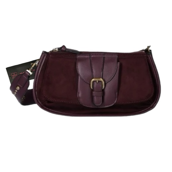 No Boundaries Buckled Detailed Berry Mini Bag - Picture 2 of 8